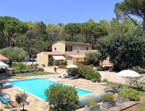 maison-hotes-var-avec-piscine-jardin-la-maison-de-la-cigale-forcalqueiret-2